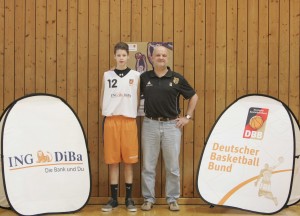Jonas Gieseck (l.) will sich einen Kaderplatz sichern. Foto: BWA - Basketball